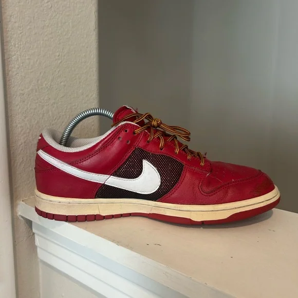 Women's Nike Dunk Low Cl 2009 Cherry Red 317815-612 Wmns 9 - Picture 3 of 9